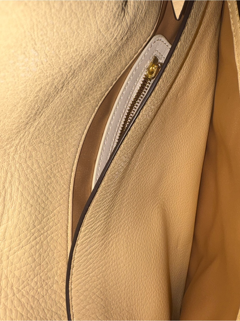 henri bendel Cream Crossbody Bag with Gold Chain Satchel - Picture 7 of 8